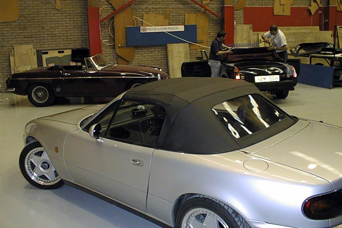 Prestige Autotrim Products Ltd - フィッティング部門